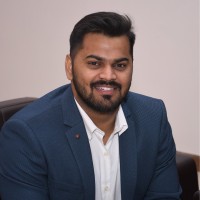Pinnacle Technology Employee Vivek Kumar's profile photo
