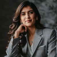 Amna Anwar Email