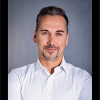 Christian Böttche Email