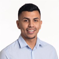 Carlos Alvarez Email