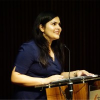 Riya Ahuja Email
