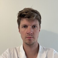 Petter Viippola Email