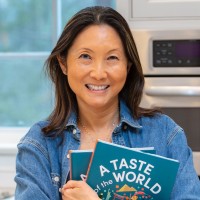 eat2explore Employee Rowena Scherer's profile photo