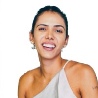 CRIS BARROS Employee Amanda Bitencourt's profile photo