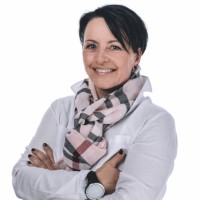 Nicole Lutzmann Email