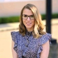 Art Solutions Employee Nelli Buxbaum's profile photo