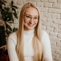 Gabriela Heger Email