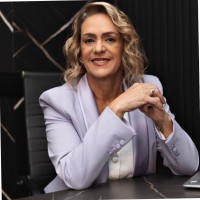 Pollyanna Meira Email
