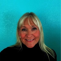 Lisa Savarino Email