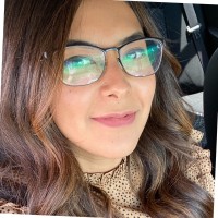 Liliana Flores Email