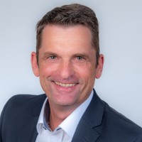 Stefan Lackner Email