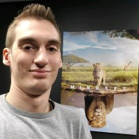 Simon de Massia Email