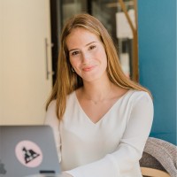 SelectSoftware Reviews Employee Annie Barson's profile photo