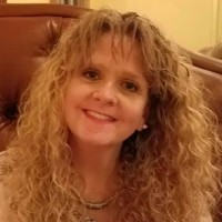Viking Kitchen Cabinets, LLC Employee Elizabeth Ellal's profile photo
