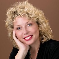 SlideStand.com Employee Mary Elliott's profile photo