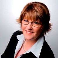 Lynette Smith Email & Phone Number