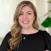 MaxOptra Employee Victoria White's profile photo