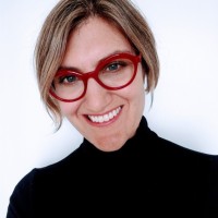 Email e telefono di Sarah Corstange