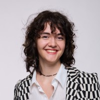 Ask Mona Employee Isis Tissier's profile photo