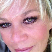 Angela Wright