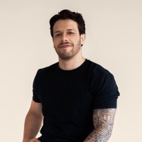 Vítor Hugo Orém Email