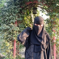 Amazon Employee Saadia Farooq's profile photo