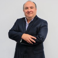 Cesar Matos Díaz Email