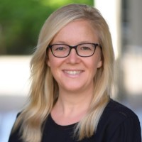 Claudia van Ravesteijn Email