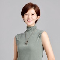 Scarlett Wang Email