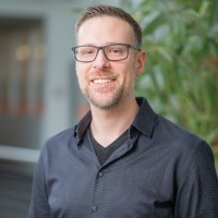 Alexander Dams Email