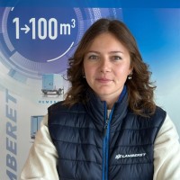 LAMBERET Employee Inès Michon's profile photo