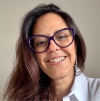 Flavia Ribas Email