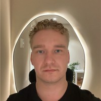 Niklas Oja Email