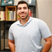 Rom Avi Email
