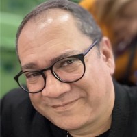 Alex Magalhaes Email
