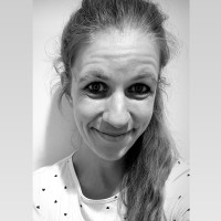 Sofie Dahl Email