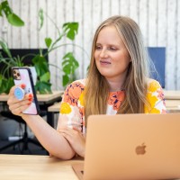 Aino Salonen Email