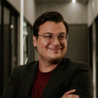 Luis Simas Email