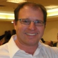 Daniel Strauss Email