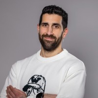 Niall Ruiz-Smith Email & Phone Number