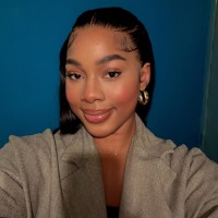 Room Saveurs Employee Djeneba Traore's profile photo