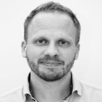 Linus Lindström Email