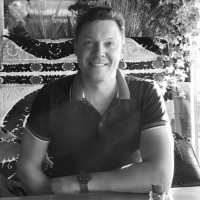 E-mail e número de telefone de Arkadiy Graf