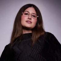 Niki Sawyer Email & Phone Number