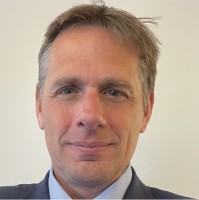 Julian Denée Email