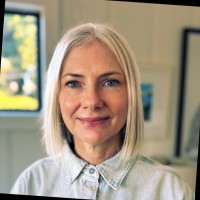 7 For All Mankind Employee Donna Sarian's profile photo