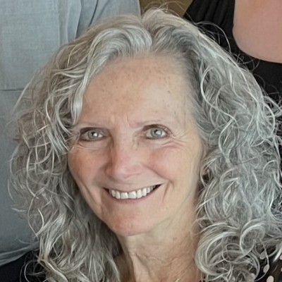 Youngs Insurance Brokers Inc. Employee Cindy Gravelle's profile photo