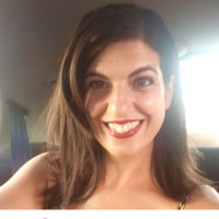Daniela Santamaria Email