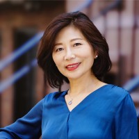 Julia (李婕） Email