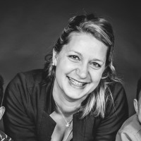 Benoite Vimbert Email